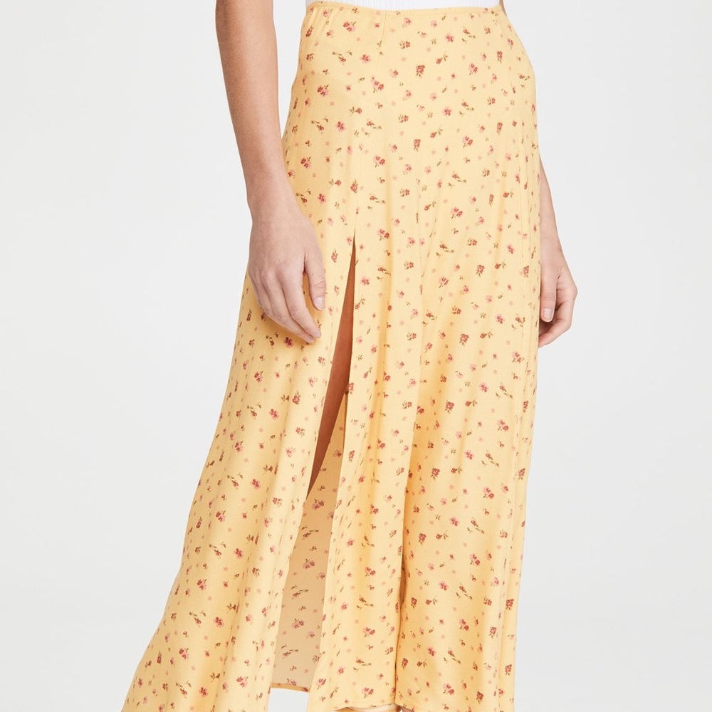 Reformation Zoe Skirt✨FINAL PRICE DROP✨